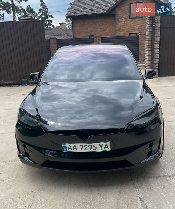 Внедорожник / Кроссовер Tesla Model X 2020 в 