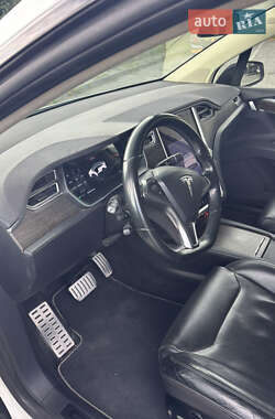Внедорожник / Кроссовер Tesla Model X 2016 в 