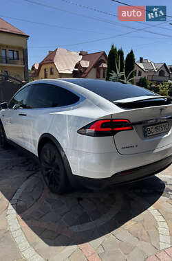Внедорожник / Кроссовер Tesla Model X 2016 в 