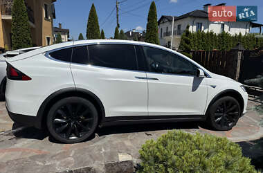 Внедорожник / Кроссовер Tesla Model X 2016 в 