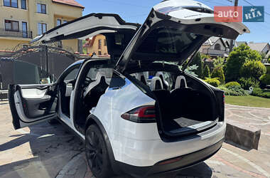 Внедорожник / Кроссовер Tesla Model X 2016 в 