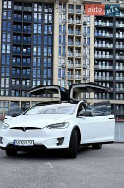Внедорожник / Кроссовер Tesla Model X 2016 в 