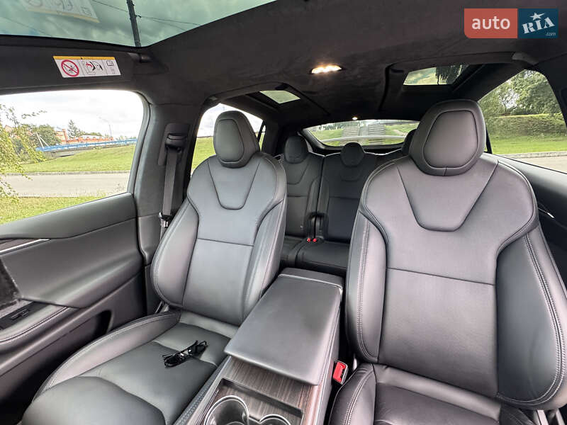 Позашляховик / Кросовер Tesla Model X 2023 в Олександрії фото 14 Позашляховик / Кросовер Tesla Model X 2023 в Олександрії