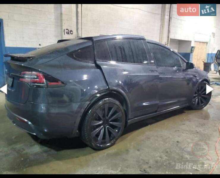 Позашляховик / Кросовер Tesla Model X 2024 в Києві