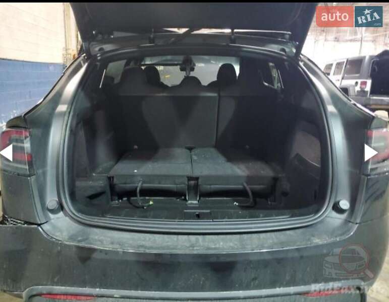 Позашляховик / Кросовер Tesla Model X 2024 в Києві