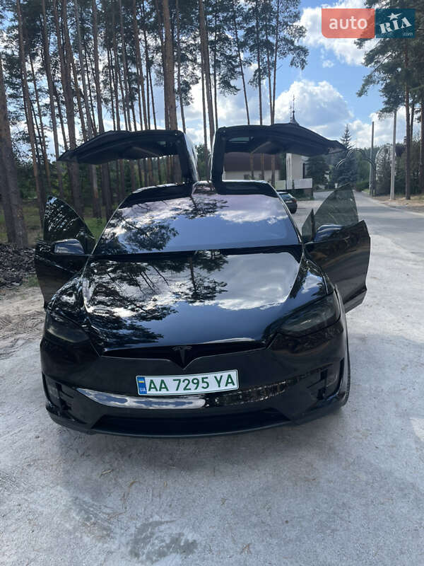 Позашляховик / Кросовер Tesla Model X 2020 в Києві