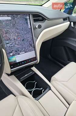 Внедорожник / Кроссовер Tesla Model X 2018 в 