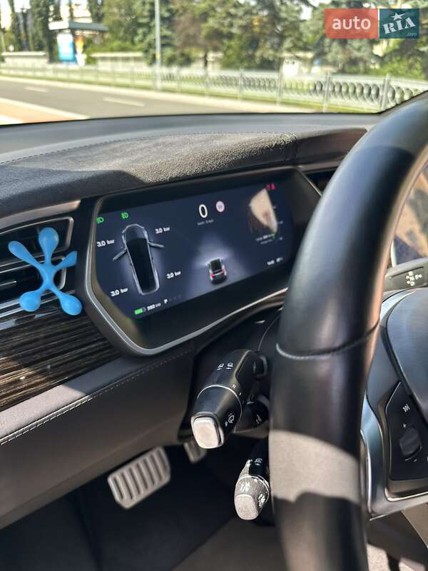 Внедорожник / Кроссовер Tesla Model X 2016 в Киеве фото 49 Внедорожник / Кроссовер Tesla Model X 2016 в Киеве