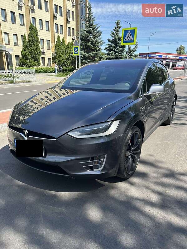 Внедорожник / Кроссовер Tesla Model X 2016 в Киеве фото 3 Внедорожник / Кроссовер Tesla Model X 2016 в Киеве