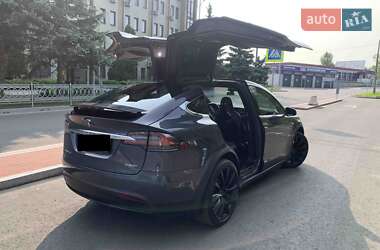 Внедорожник / Кроссовер Tesla Model X 2016 в 