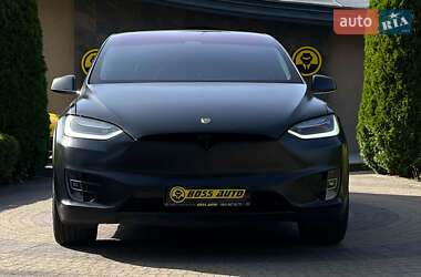 Позашляховик / Кросовер Tesla Model X 2019 в 