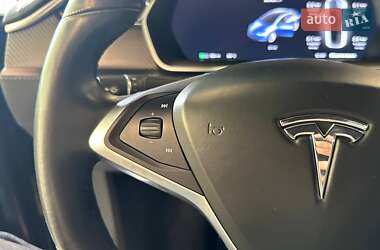 Позашляховик / Кросовер Tesla Model X 2018 в 