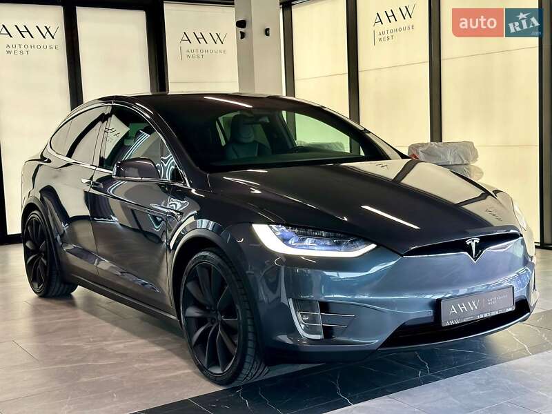 Внедорожник / Кроссовер Tesla Model X 2018 в Львове