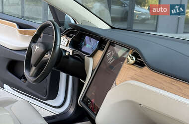 Позашляховик / Кросовер Tesla Model X 2018 в 