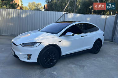 Внедорожник / Кроссовер Tesla Model X 2016 в 