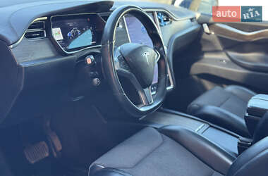 Позашляховик / Кросовер Tesla Model X 2016 в 