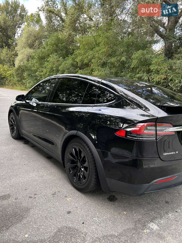 Внедорожник / Кроссовер Tesla Model X 2017 в Кременчуге