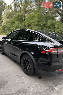 Внедорожник / Кроссовер Tesla Model X 2017 в 