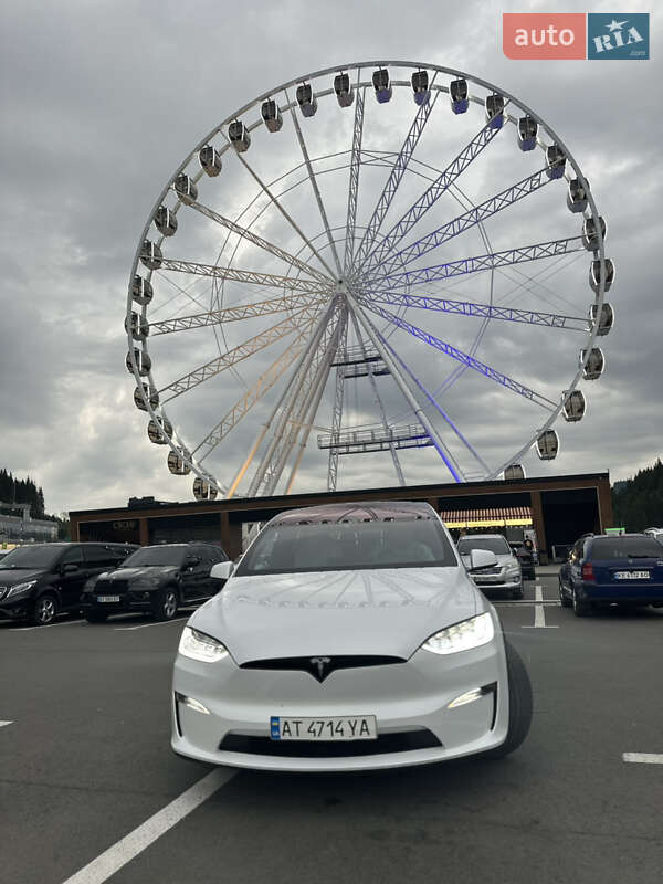 Позашляховик / Кросовер Tesla Model X 2022 в Косові