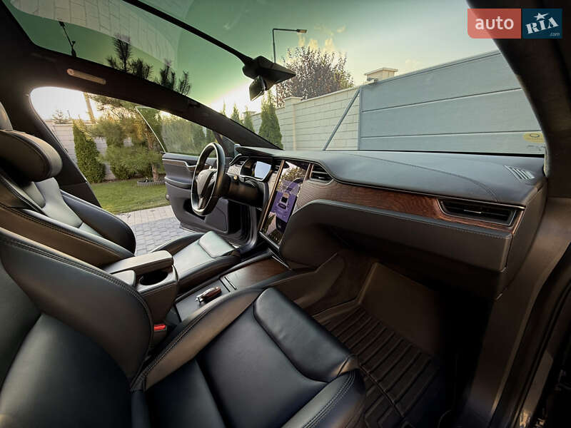Позашляховик / Кросовер Tesla Model X 2020 в Одесі фото 27 Позашляховик / Кросовер Tesla Model X 2020 в Одесі
