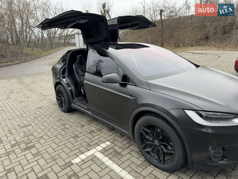 Позашляховик / Кросовер Tesla Model X 2017 в Києві фото 7 Позашляховик / Кросовер Tesla Model X 2017 в Києві
