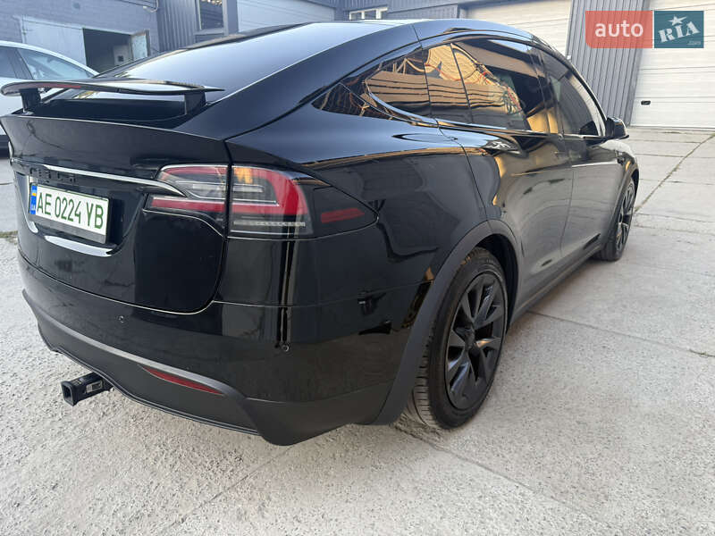 Tesla Model X 2022