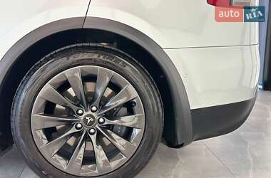 Внедорожник / Кроссовер Tesla Model X 2018 в 