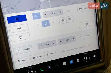 Внедорожник / Кроссовер Tesla Model X 2018 в 