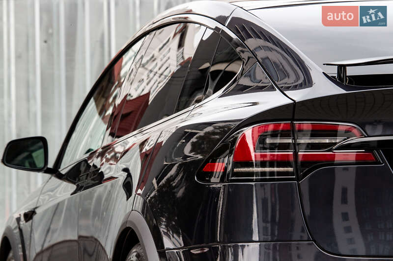Позашляховик / Кросовер Tesla Model X 2024 в Львові