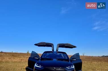 Позашляховик / Кросовер Tesla Model X 2024 в 