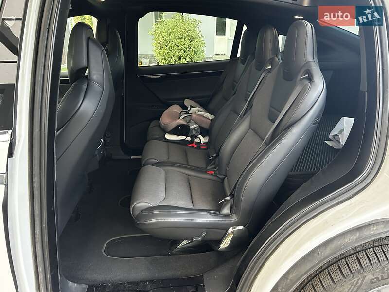 Позашляховик / Кросовер Tesla Model X 2017 в Києві