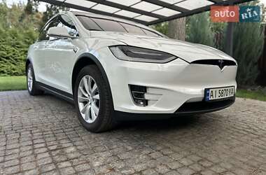 Позашляховик / Кросовер Tesla Model X 2017 в 