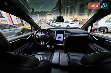 Внедорожник / Кроссовер Tesla Model X 2016 в 