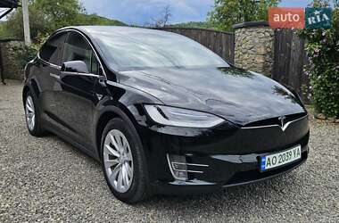Позашляховик / Кросовер Tesla Model X 2019 в Хусті