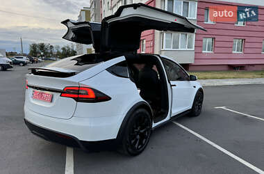 Позашляховик / Кросовер Tesla Model X 2023 в 