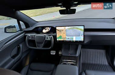 Позашляховик / Кросовер Tesla Model X 2023 в 