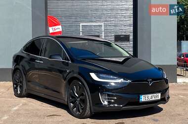 Внедорожник / Кроссовер Tesla Model X 2017 в 