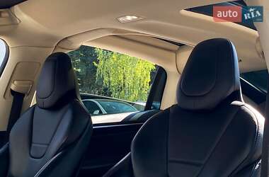Внедорожник / Кроссовер Tesla Model X 2017 в 