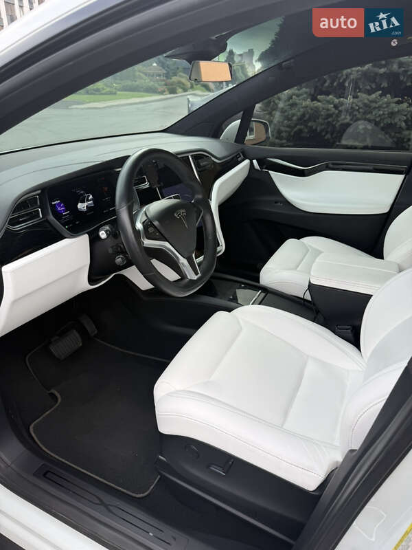 Внедорожник / Кроссовер Tesla Model X 2018 в Днепре