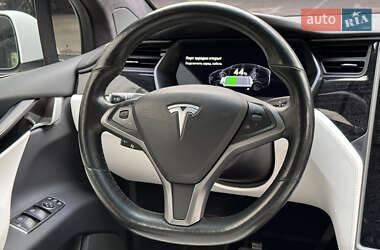 Позашляховик / Кросовер Tesla Model X 2020 в 