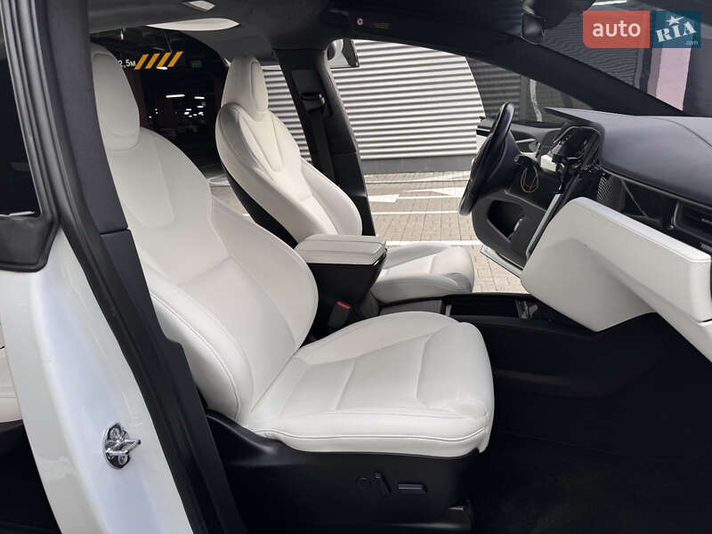 Позашляховик / Кросовер Tesla Model X 2020 в Києві фото 29 Позашляховик / Кросовер Tesla Model X 2020 в Києві