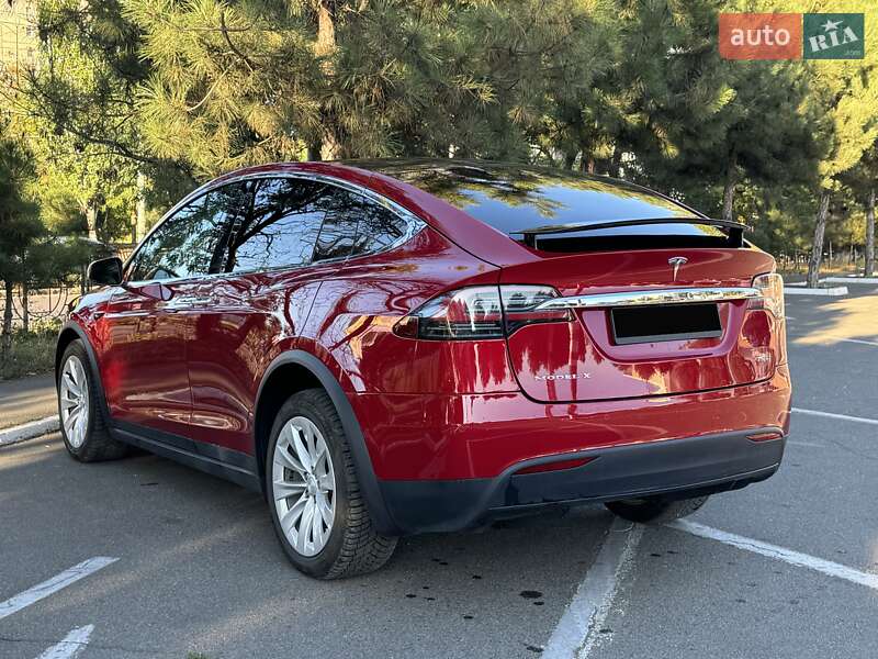 Позашляховик / Кросовер Tesla Model X 2018 в Одесі