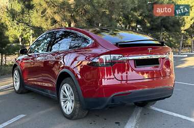 Позашляховик / Кросовер Tesla Model X 2018 в 