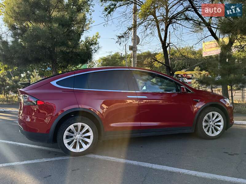 Позашляховик / Кросовер Tesla Model X 2018 в Одесі