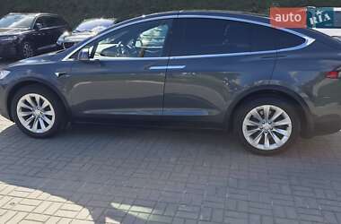 Внедорожник / Кроссовер Tesla Model X 2019 в 