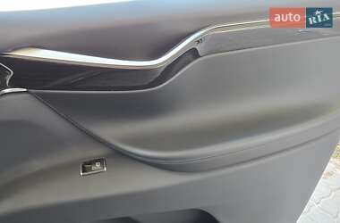Внедорожник / Кроссовер Tesla Model X 2019 в 