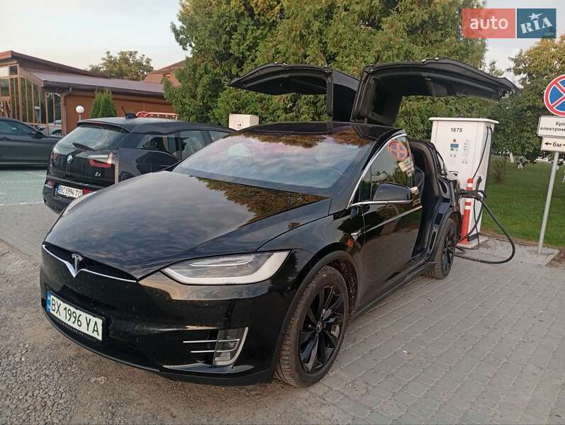 Tesla Model X 2018