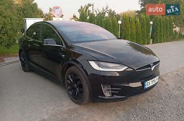 Позашляховик / Кросовер Tesla Model X 2018 в 