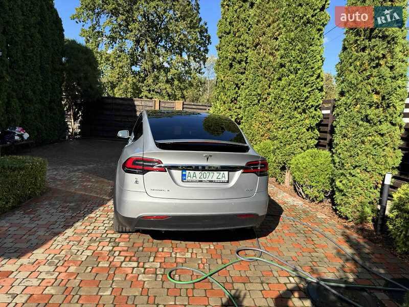 Позашляховик / Кросовер Tesla Model X 2018 в Києві
