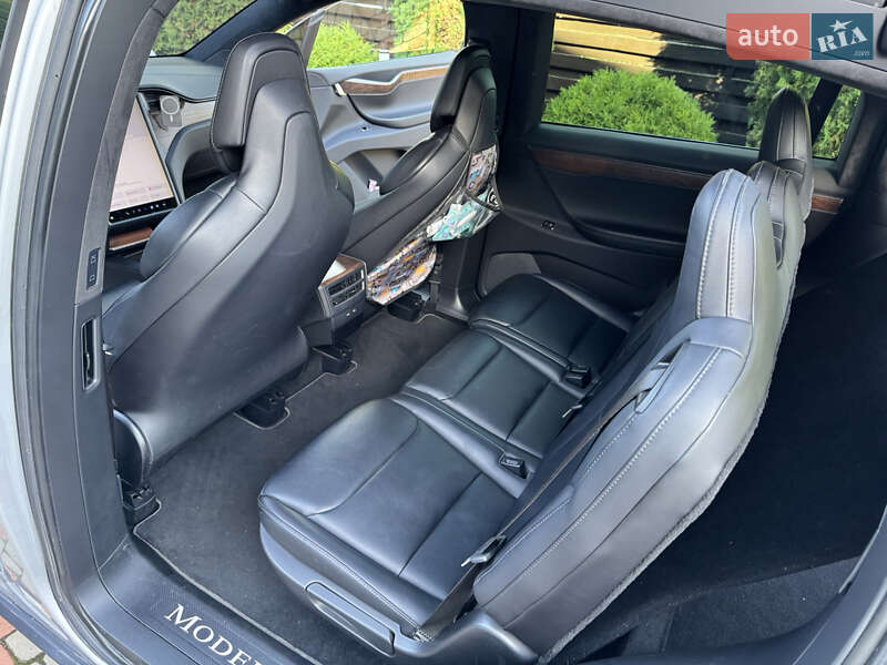 Позашляховик / Кросовер Tesla Model X 2018 в Києві